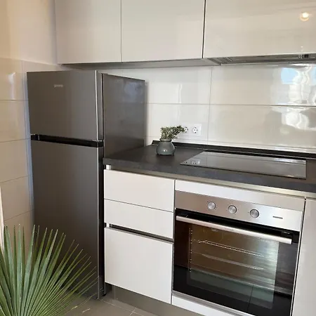 Sunrise Apartment *